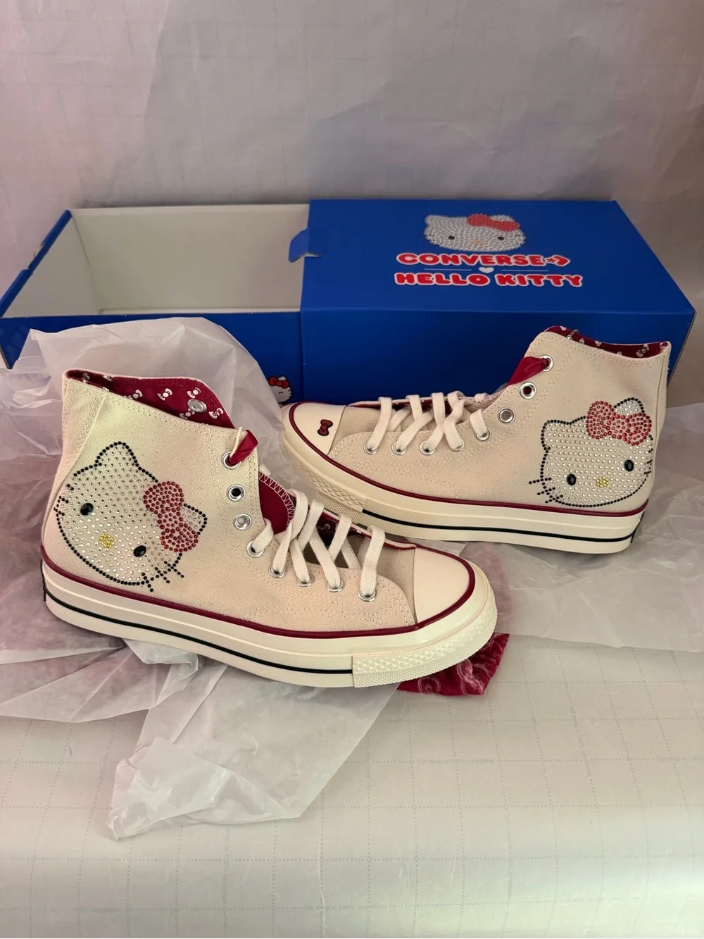Converse X Hello Kitty Chuck 70 Hi Swarovski